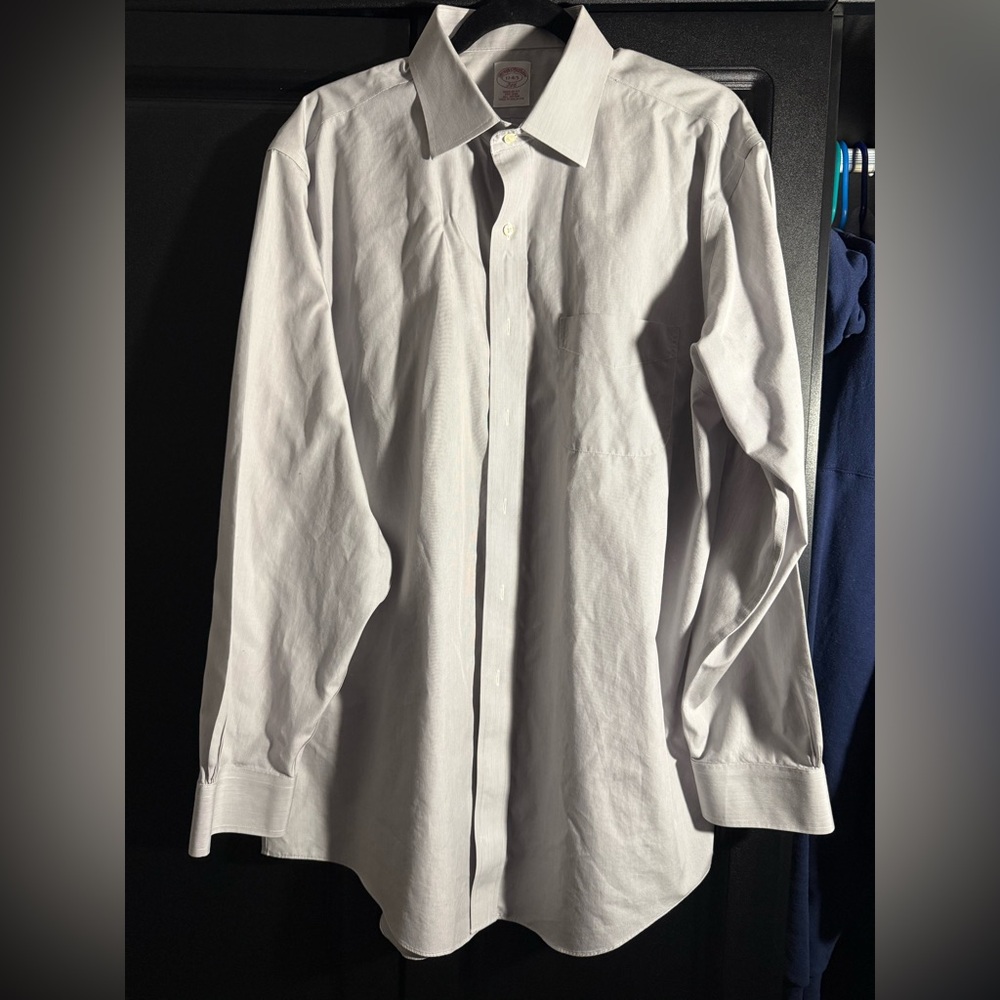Brooks Brothers Light Gray/Blue Tiny Stripe Dress Shirt Cotton Non Iron